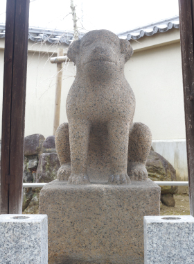 「雪丸像」：王寺町
